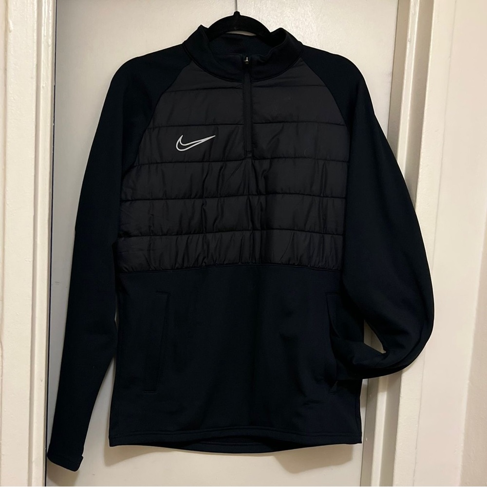 Nike- Dri-Fit Therma- Fit Academy